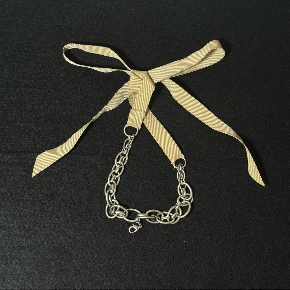 Jewel Kade Silver Chain Necklace with Cream Ribbon